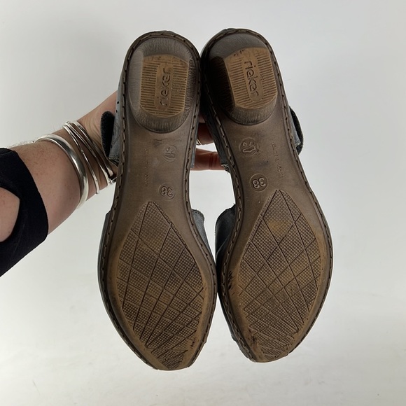 Rieker grey leather floral cut out Mary Jane minimalist heels women’s size 7 - Picture 8 of 9